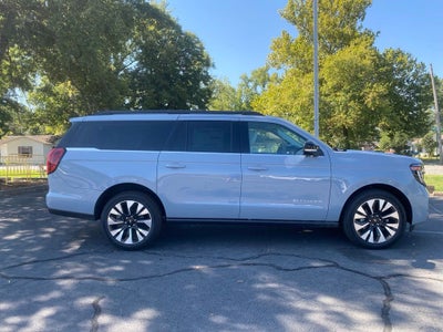 2027 Ford Expedition Max Platinum
