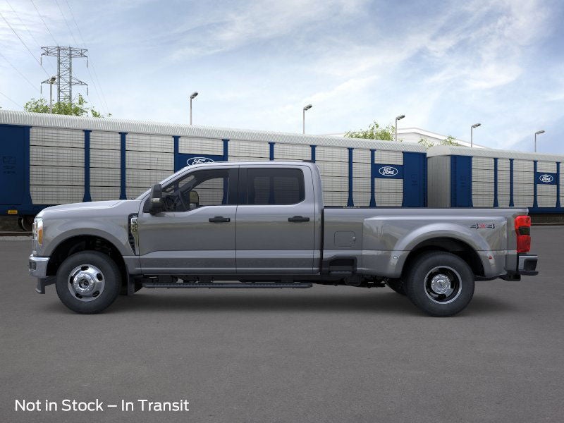2026 Ford Super Duty F-350® XLT