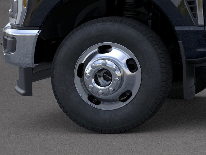 2026 Ford Super Duty F-350® XLT