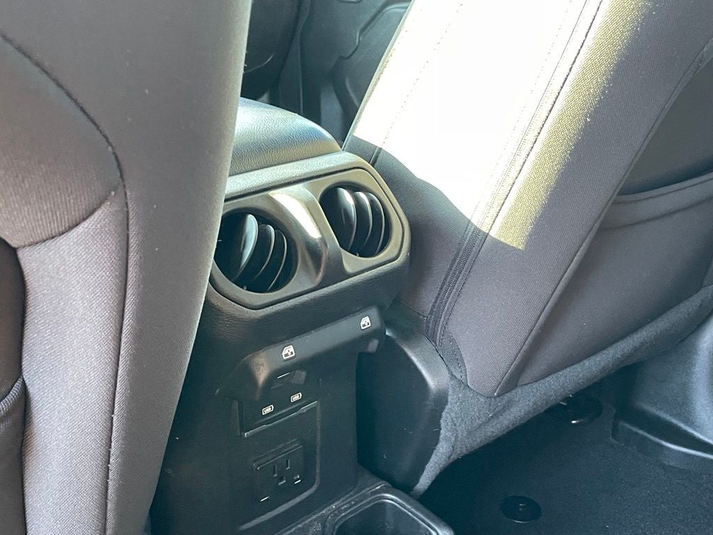 2023 Jeep Wrangler Rubicon - LOW MILES / HARD TOP / COLD WEATHER