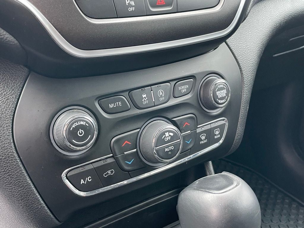 2020 Jeep Cherokee Trailhawk - REMOTE START / APPLE CARPLAY