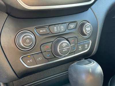 2020 Jeep Cherokee Trailhawk - HEATED SEATS / REMOTE START