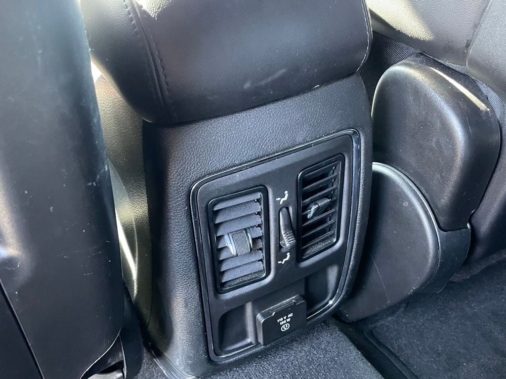 2022 Jeep Grand Cherokee WK Laredo X - APPLE CARPLAY / POWER LIFTGATE