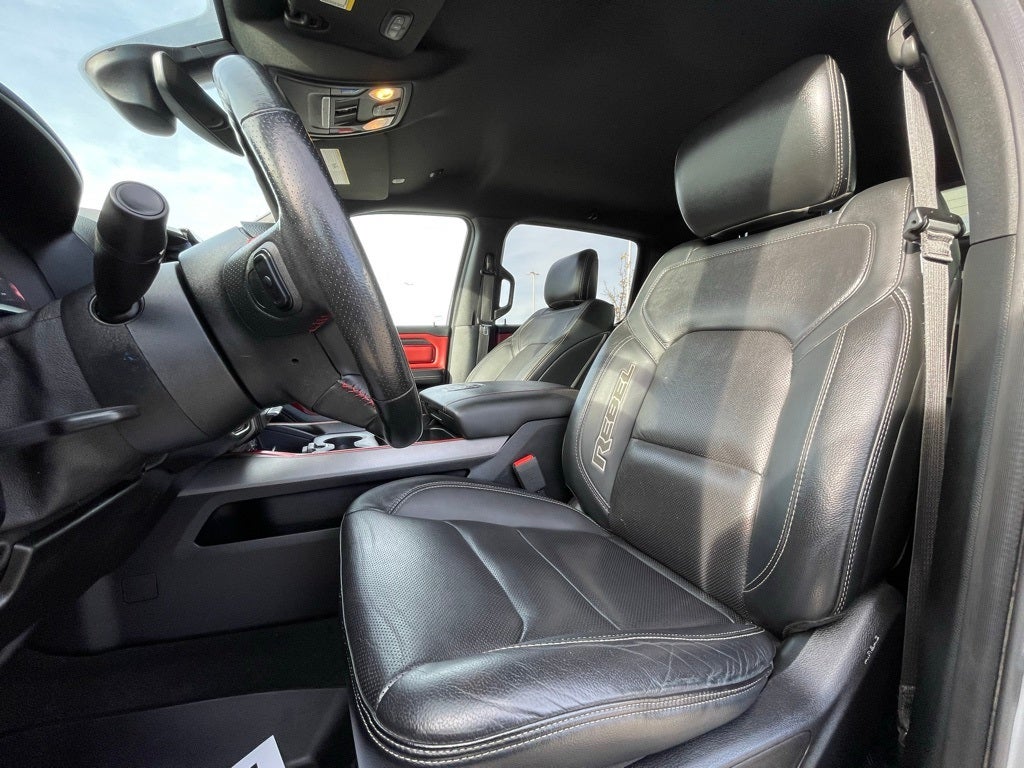2019 RAM 1500 Rebel - RED INTERIOR ACCENTS / LEATHER BUCKET SEATS