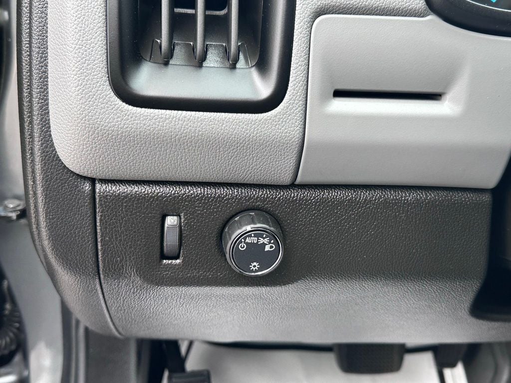 2021 Chevrolet Colorado CREW CAB - KEYLESS ENTRY / EZ LIFT TAILGATE