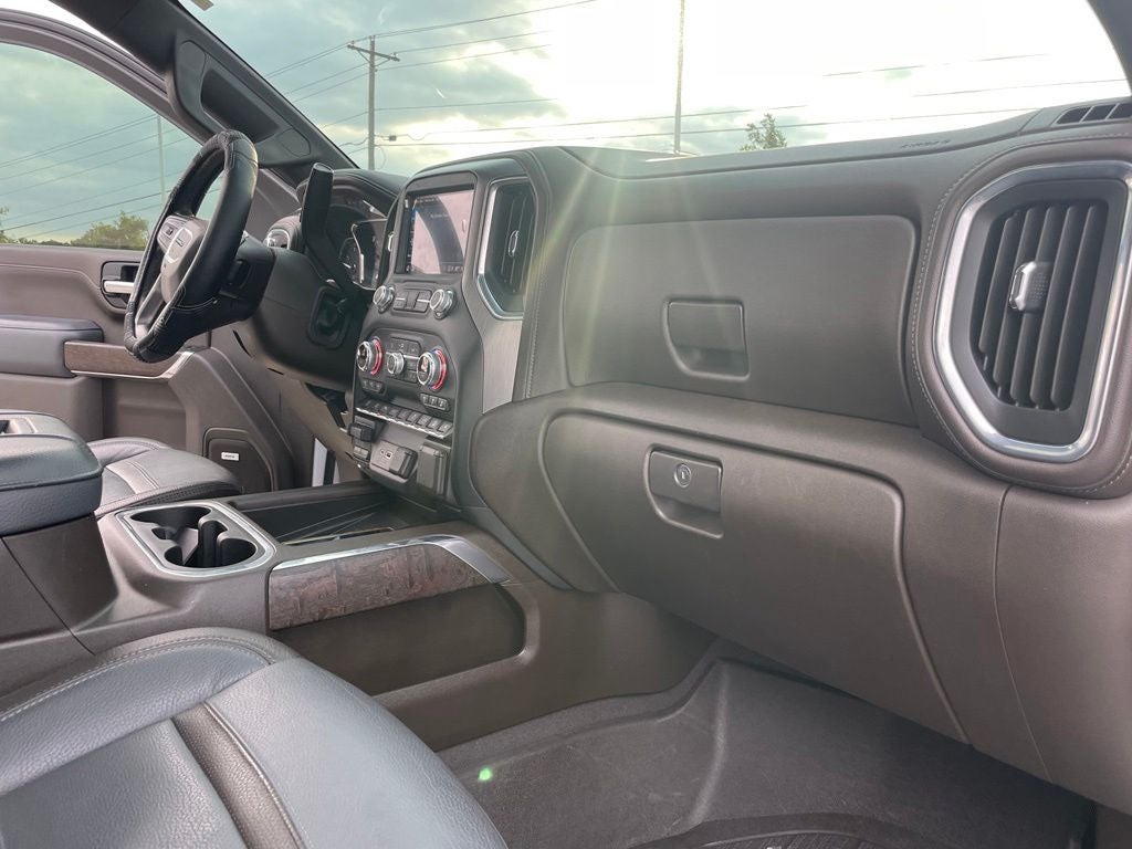 2022 GMC Sierra 2500HD Denali - 8" LIFT/ SUNDOWN AUDIO / CUSTOM HITCH