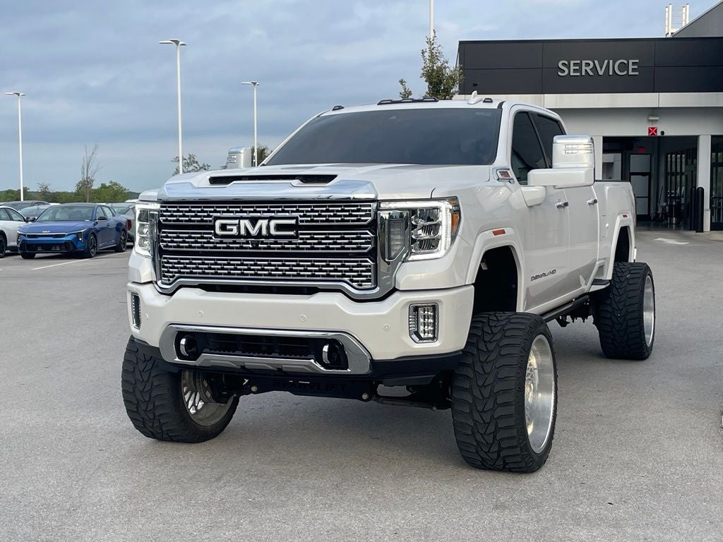 2022 GMC Sierra 2500HD Denali - 8" LIFT/ SUNDOWN AUDIO / CUSTOM HITCH