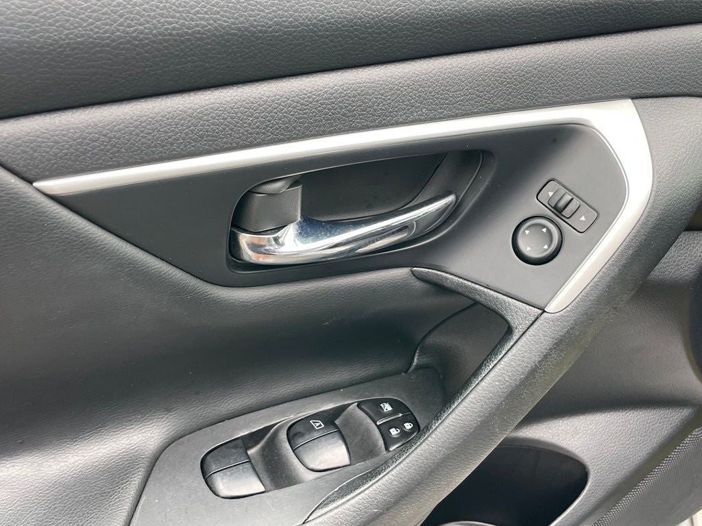 2017 Nissan Altima 2.5 SV - REMOTE START / BLIND SPOT WARNING