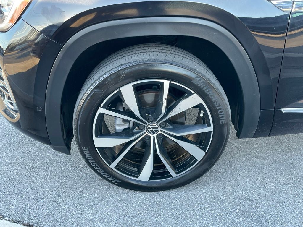 2024 Volkswagen Atlas 2.0T SEL Premium R-Line - MEMORY SEATS