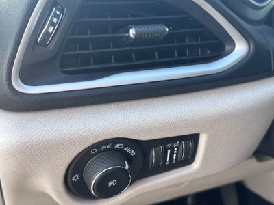 2024 Chrysler Pacifica Touring L - POWER LIFTGATE / DRIVER SEAT MEMORY