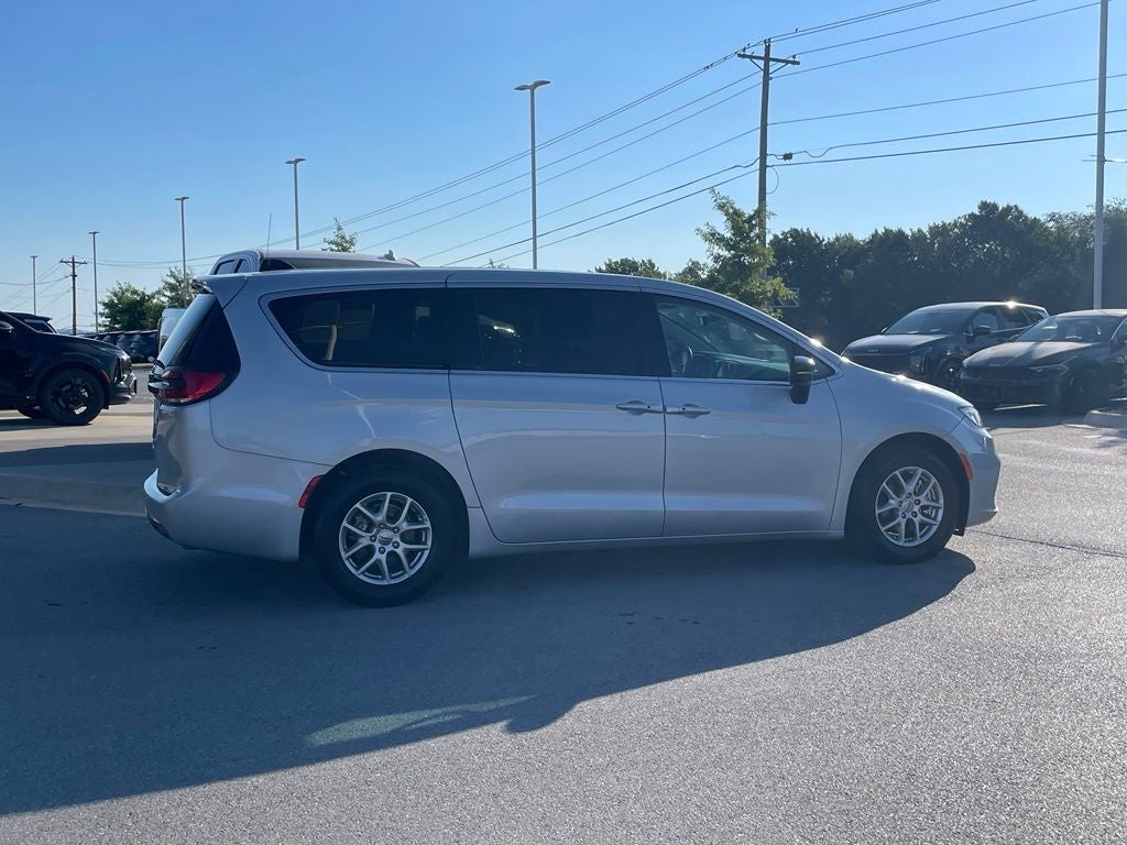2024 Chrysler Pacifica Touring L - POWER LIFTGATE / DRIVER SEAT MEMORY