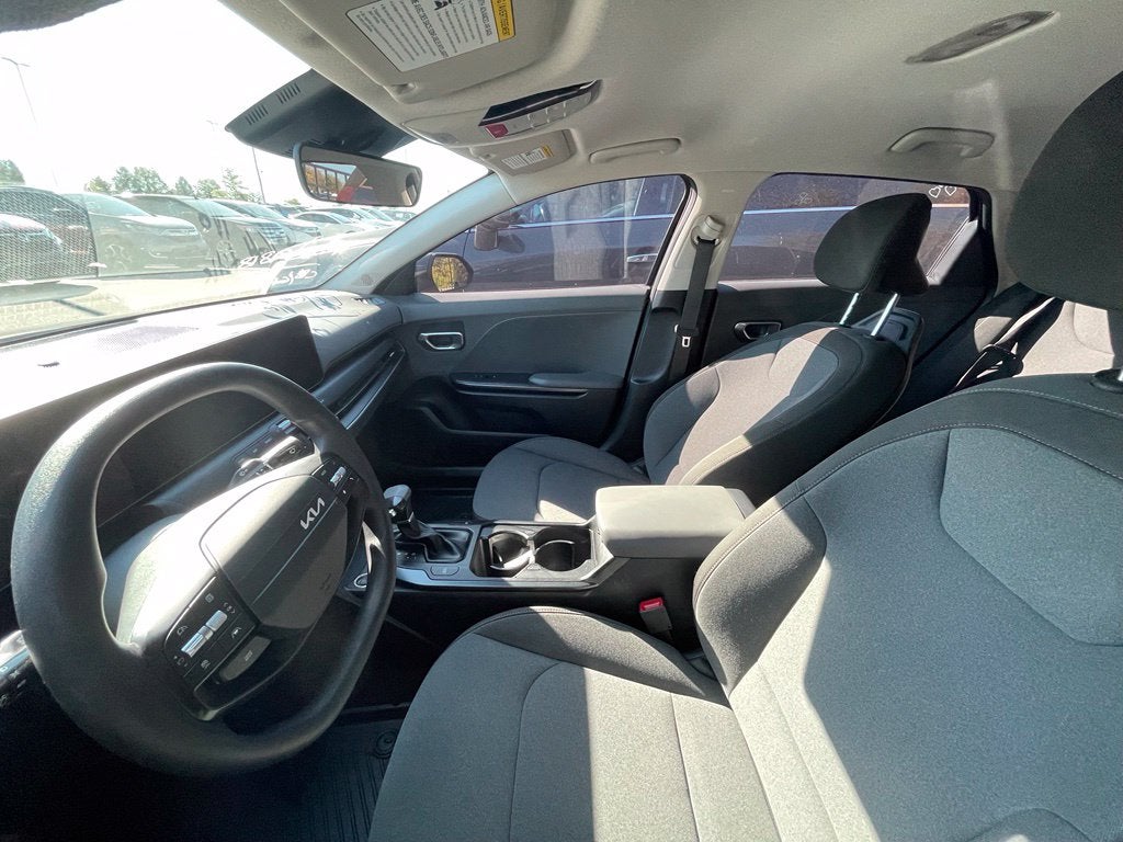 2025 Kia K4 LXS - KIA CERTIFIED / APPLE CARPLAY