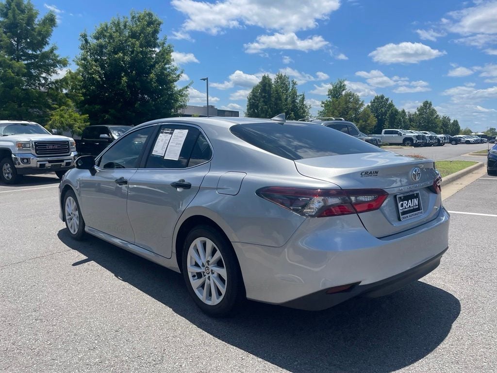 2022 Toyota Camry LE - APPLE CARPLAY / 8 WAY POWER DRIVER SEAT