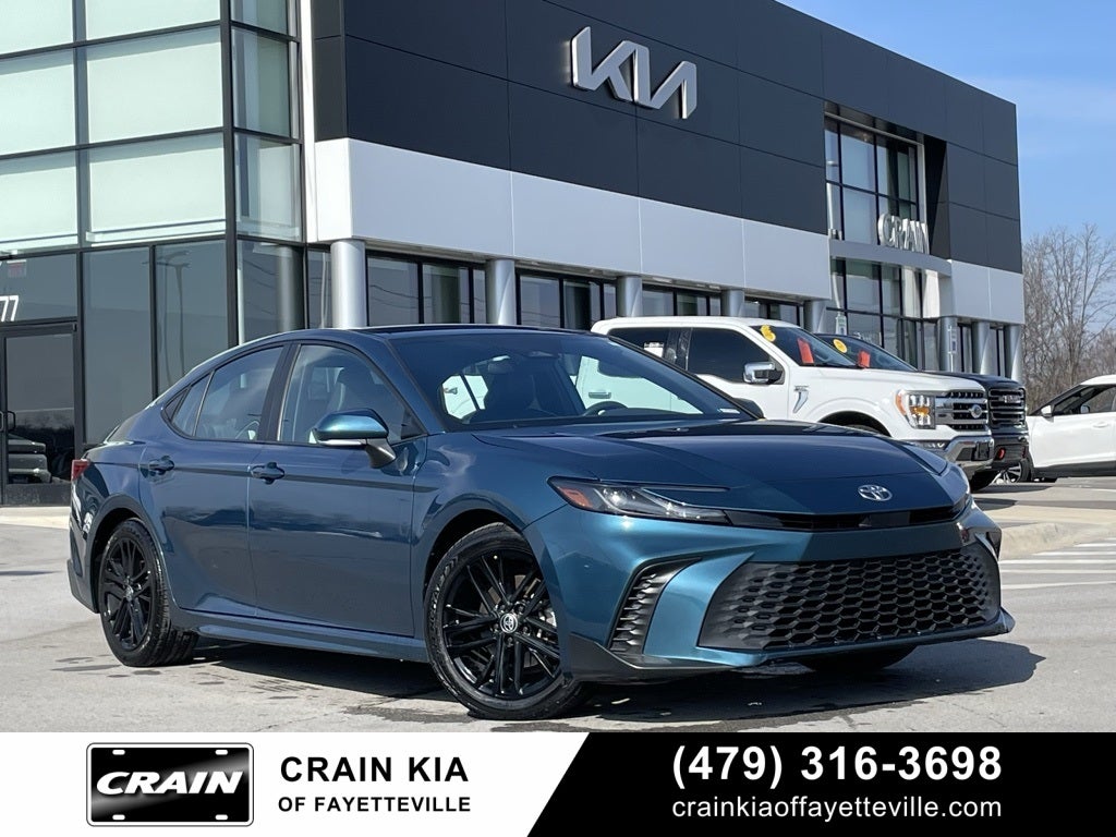 2025 Toyota Camry SE - WIRELESS CHARGING / BLIND SPOT MONITOR