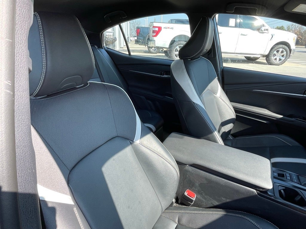 2025 Toyota Camry SE - WIRELESS CHARGING / BLIND SPOT MONITOR