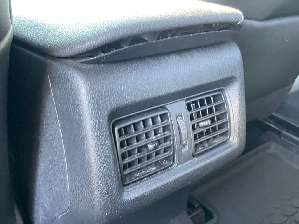 2020 Toyota Camry XSE - APPLE CARPLAY / BLIND SPOT MONITORING