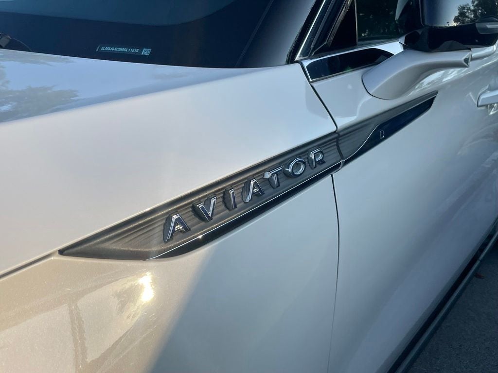 2021 Lincoln Aviator Standard - POWER LIFTGATE / MEMORY SEATS