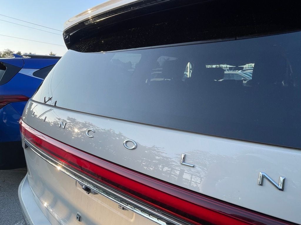 2021 Lincoln Aviator Standard - POWER LIFTGATE / MEMORY SEATS