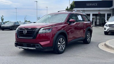 2024 Nissan Pathfinder SL