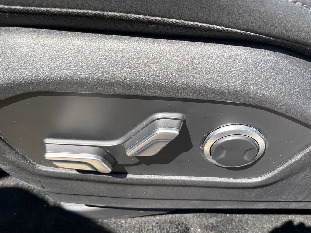 2025 Hyundai Santa Fe SEL - APPLE CARPLAY / POWER LIFTGATE