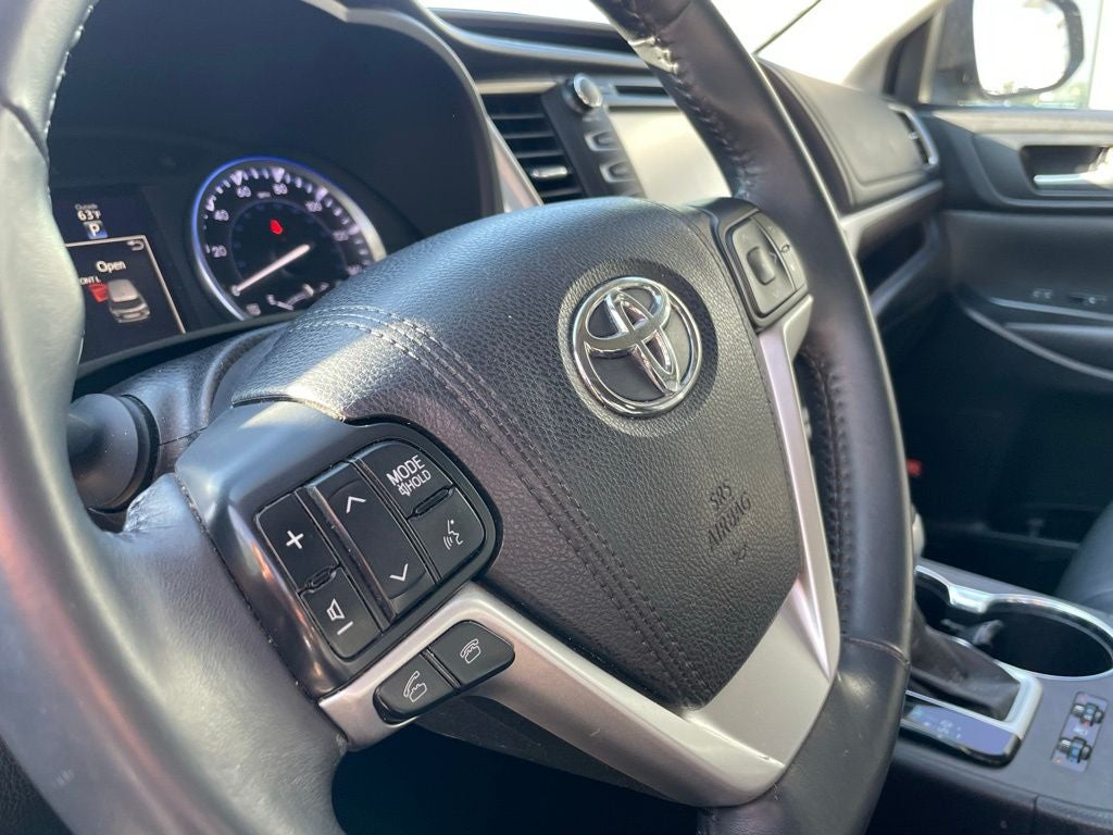 2016 Toyota Highlander Limited