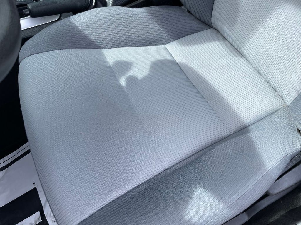 2018 Toyota Corolla L - CD PLAYER / 36 MPG