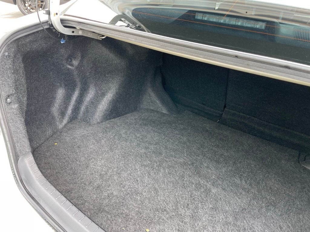 2018 Toyota Corolla L - CD PLAYER / 36 MPG