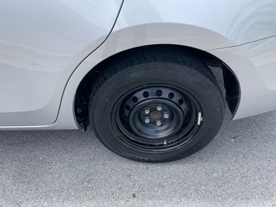 2018 Toyota Corolla L - CD PLAYER / 36 MPG