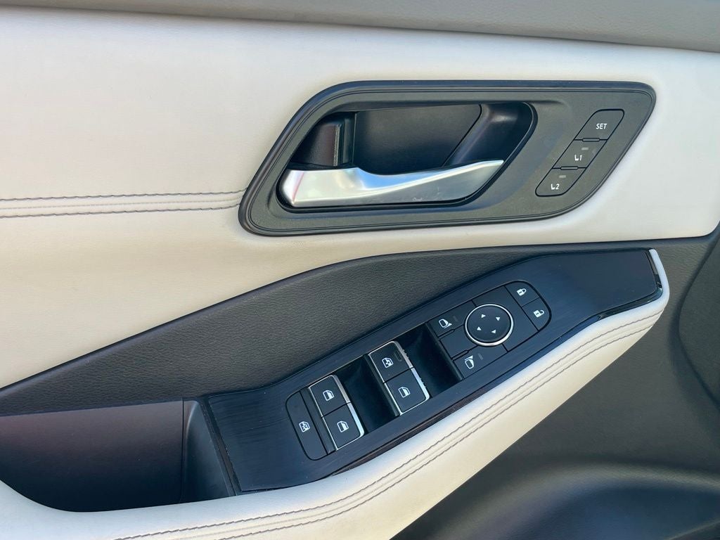 2023 Nissan Rogue SL - 1 OWNER / CLEAN CARFAX