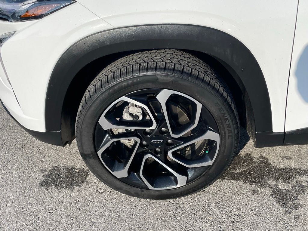 2025 Chevrolet Trax 2RS - BLIND ZONE ALERT / POWER SUNROOF