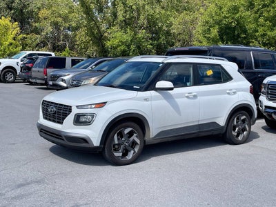 2025 Hyundai Venue SEL - POWER MOONROOF / APPLE CARPLAY