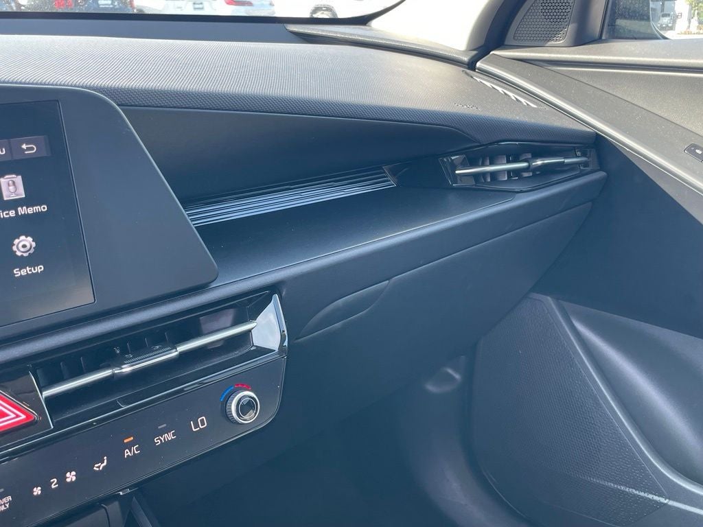 2025 Kia Niro LX - KIA CERTIFIED / 54 MPG