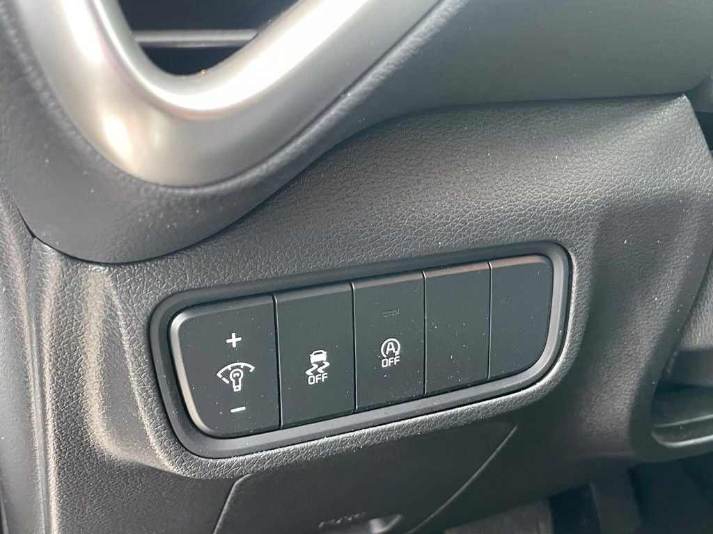 2025 Kia Soul LX - BLIND SPOT MONITOR / APPLE CARPLAY