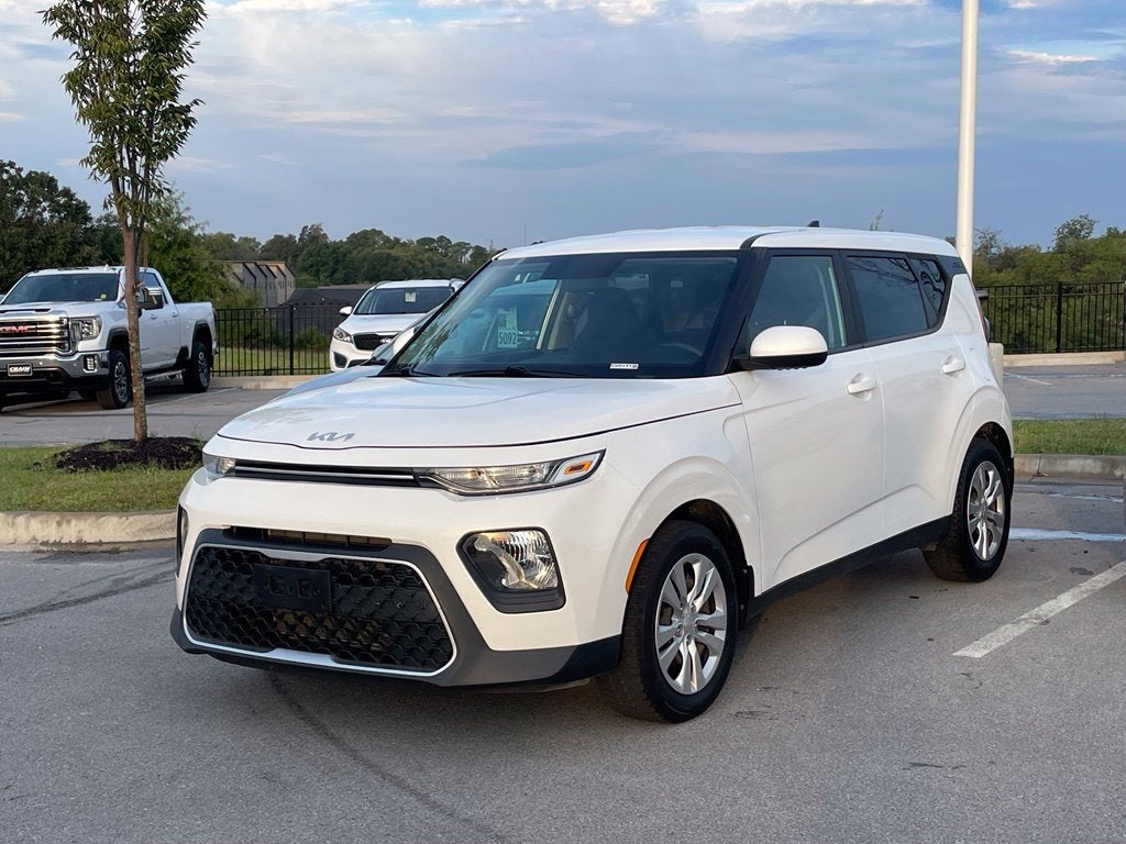 2022 Kia Soul LX - 35 MPG / APPLE CARPLAY