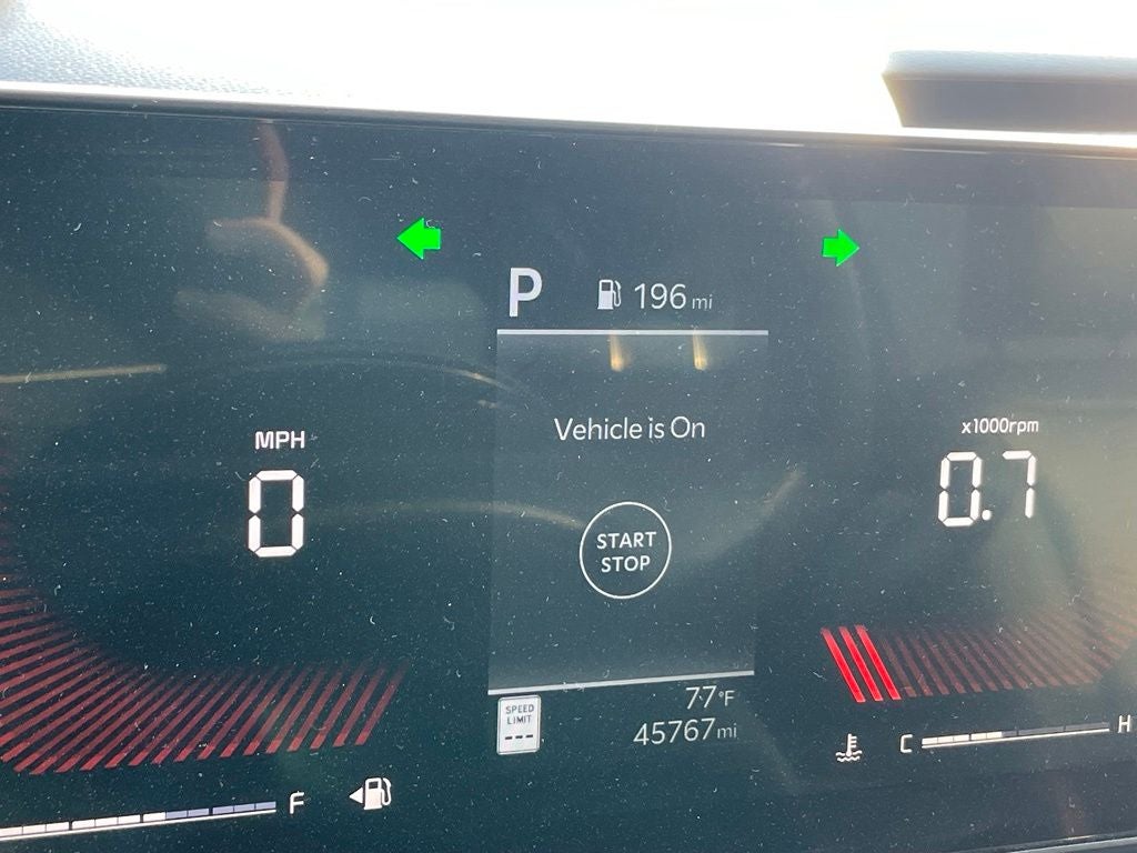 2025 Kia Carnival LXS - KIA CERTIFIED / NAVIGATION