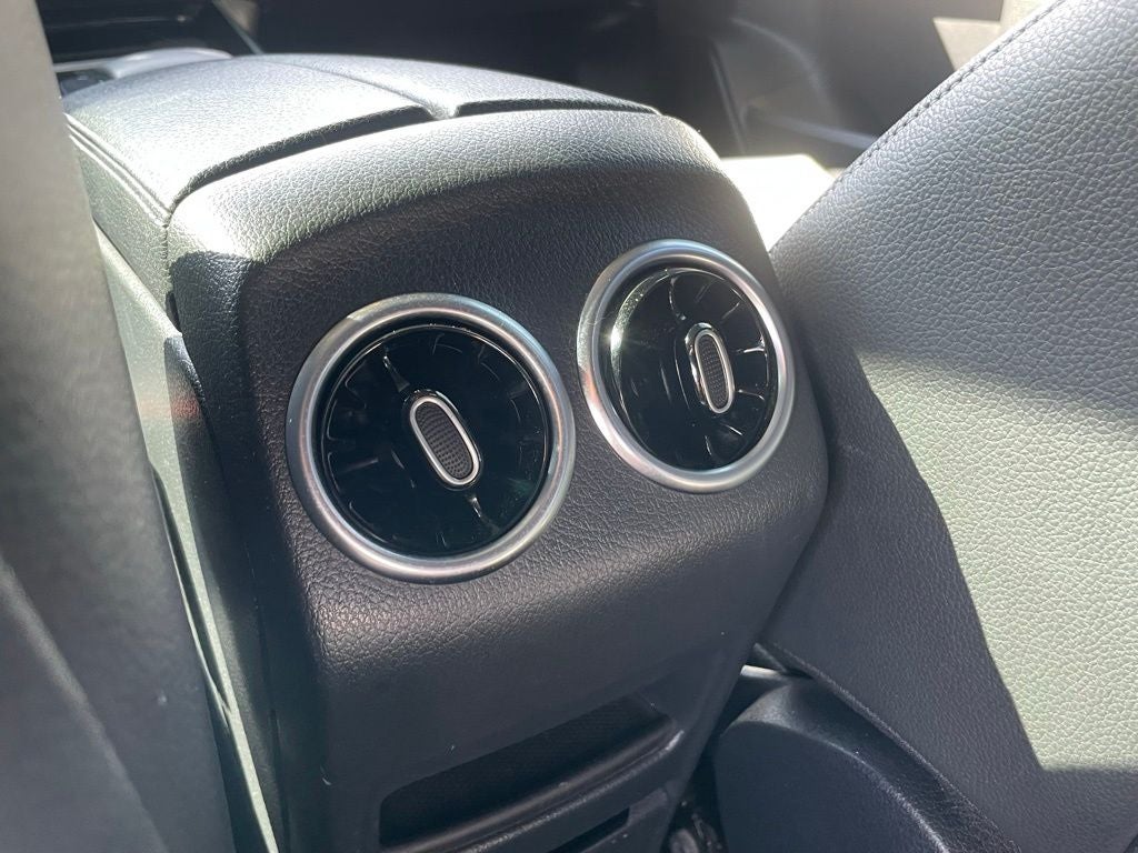 2023 Mercedes-Benz GLB GLB 250