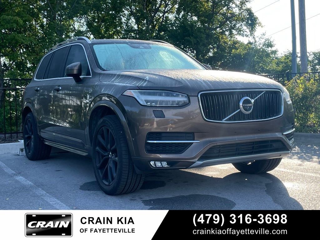 2017 Volvo XC90 T6 Momentum