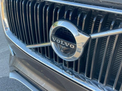 2017 Volvo XC90 T6 Momentum