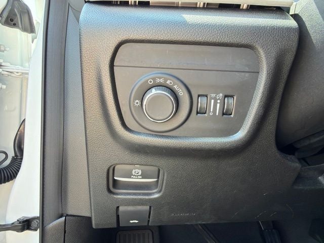 2024 Jeep Grand Cherokee Altitude CARFAX 1-OWNER