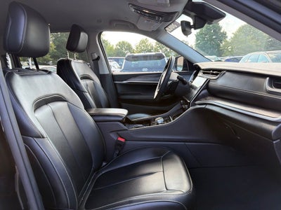 2023 Jeep Grand Cherokee Limited Black Appearance Pkg, CarFax One Owner
