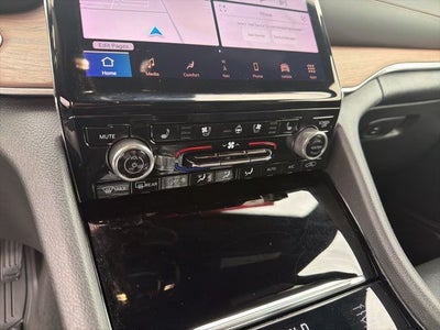 2022 Jeep Grand Cherokee Summit