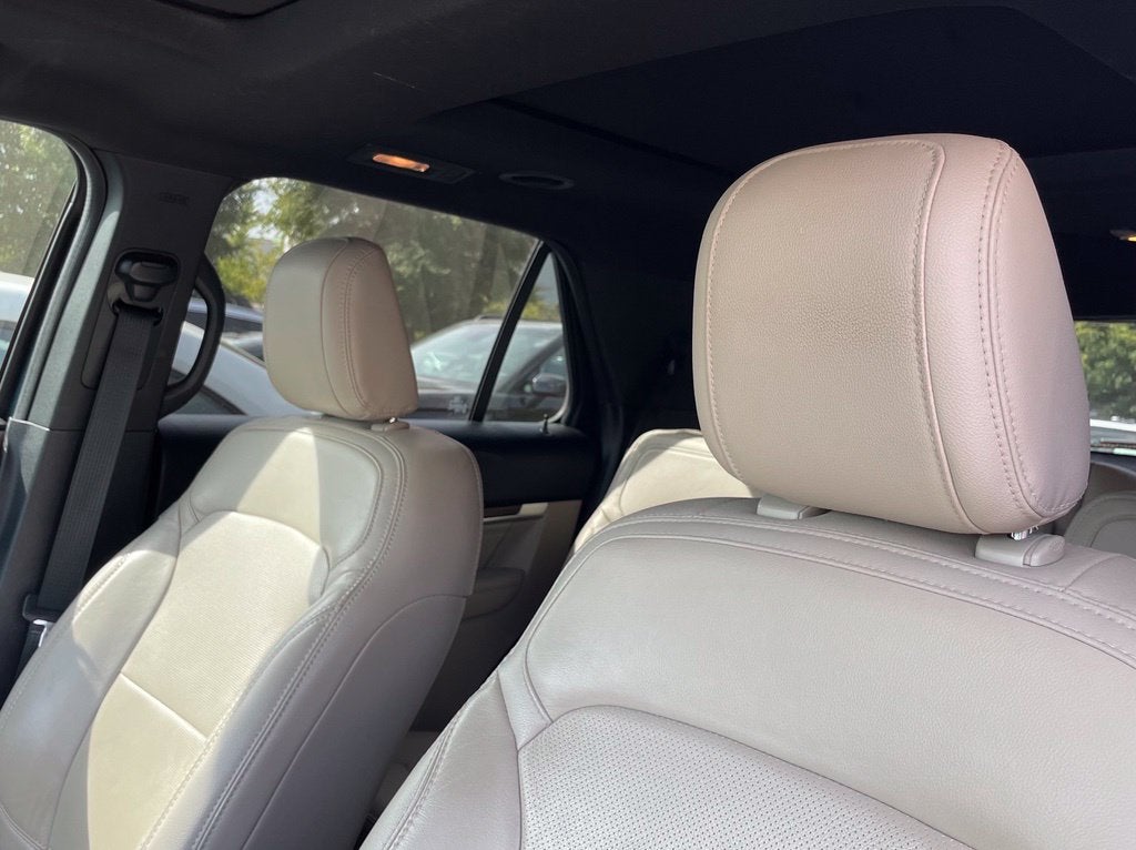 2018 Ford Explorer Limited One Owner, Clean CarFax, Leather, Moonroof, Bucket