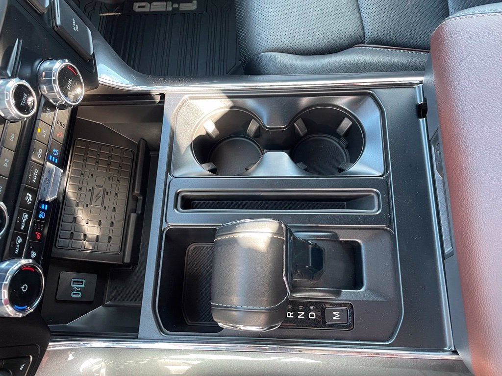 2023 Ford F-150 Lariat Clean CarFax, One Owner, Sport Pkg