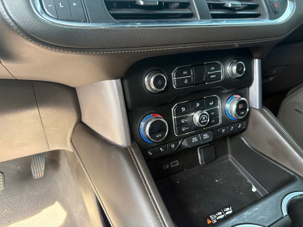 2023 GMC Yukon XL SLT CLEAN CARFAX