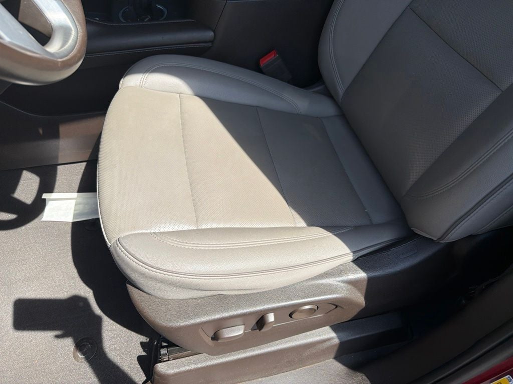 2023 GMC Yukon XL SLT CLEAN CARFAX