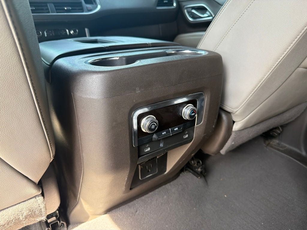 2023 GMC Yukon XL SLT CLEAN CARFAX