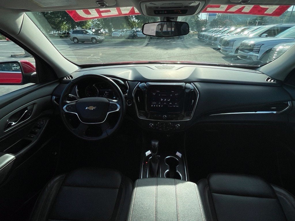 2021 Chevrolet Traverse LT Leather Leather, Third Row, Clean Carfax