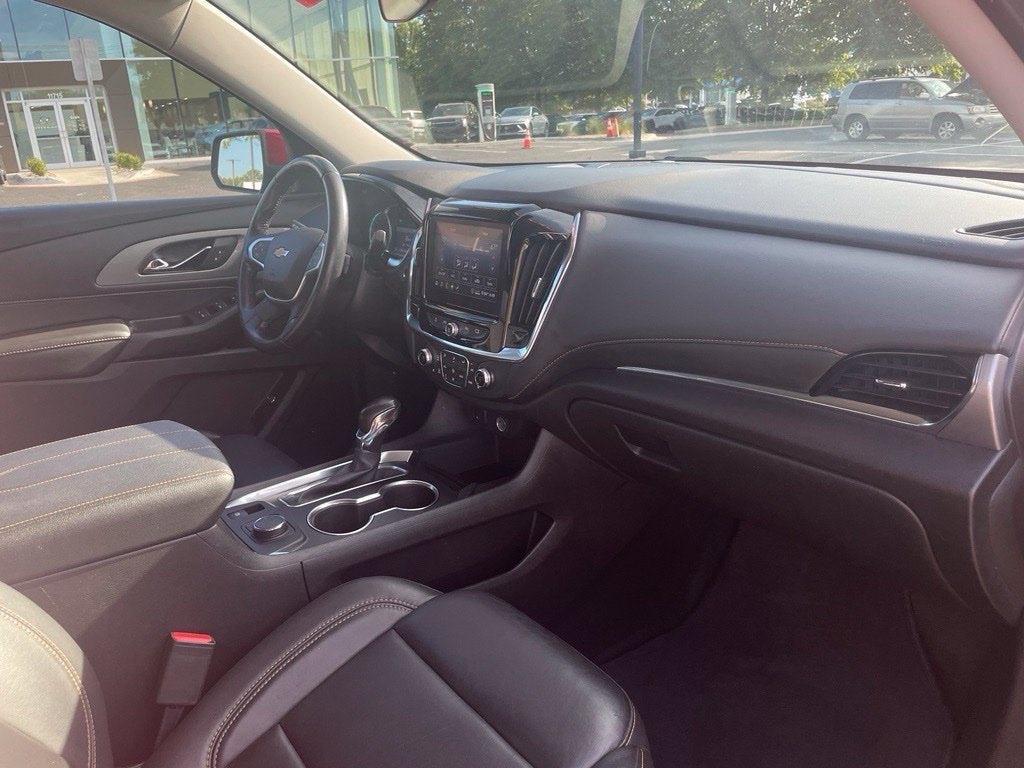 2021 Chevrolet Traverse LT Leather Leather, Third Row, Clean Carfax