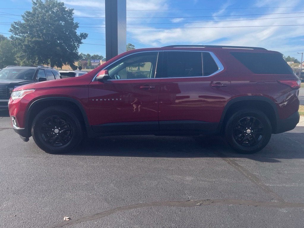 2021 Chevrolet Traverse LT Leather Leather, Third Row, Clean Carfax