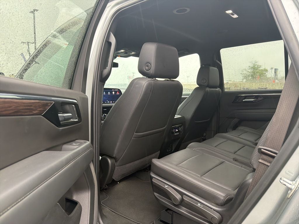 2025 Chevrolet Tahoe LT CLEAN CARFAX 1-OWNER